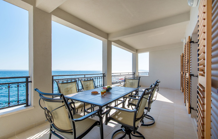 A4 2nd Floor Luxury Apartments Lea